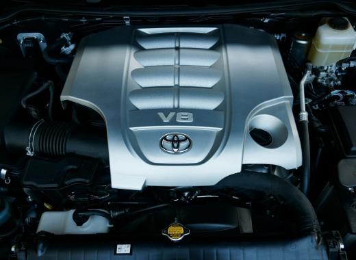 TOYOTA LANDCRUISER 2019